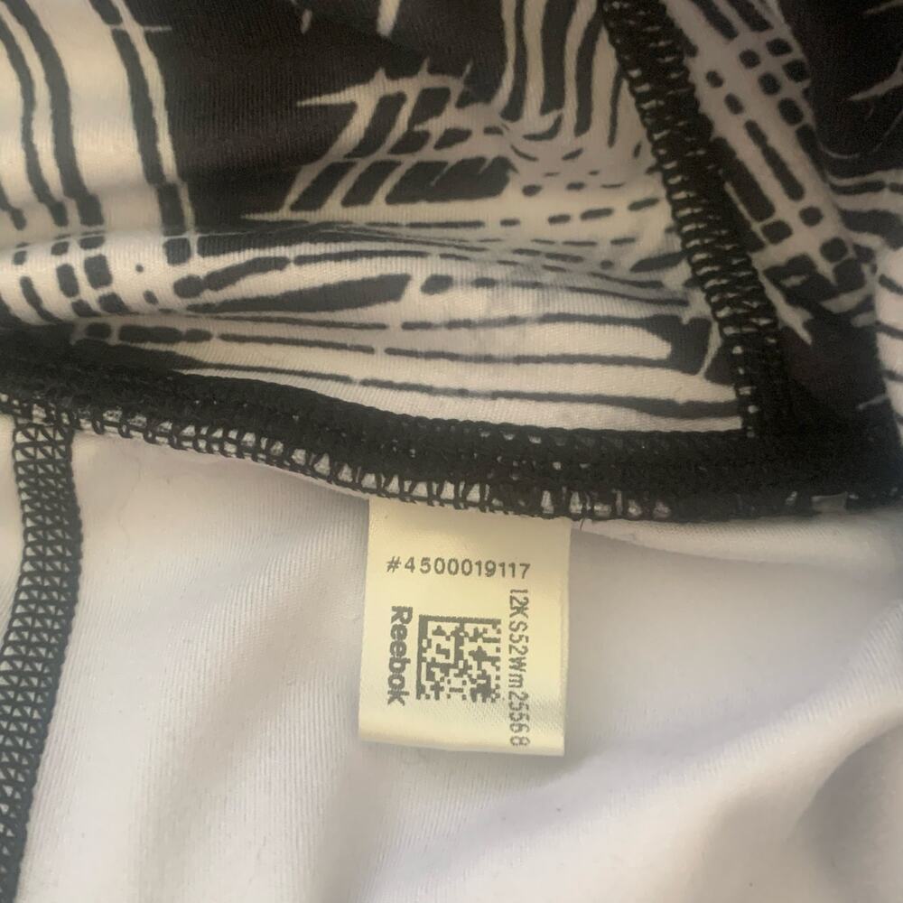 Reebok Black and White Print Capri Leggings Size Small - Picture 7 of 11